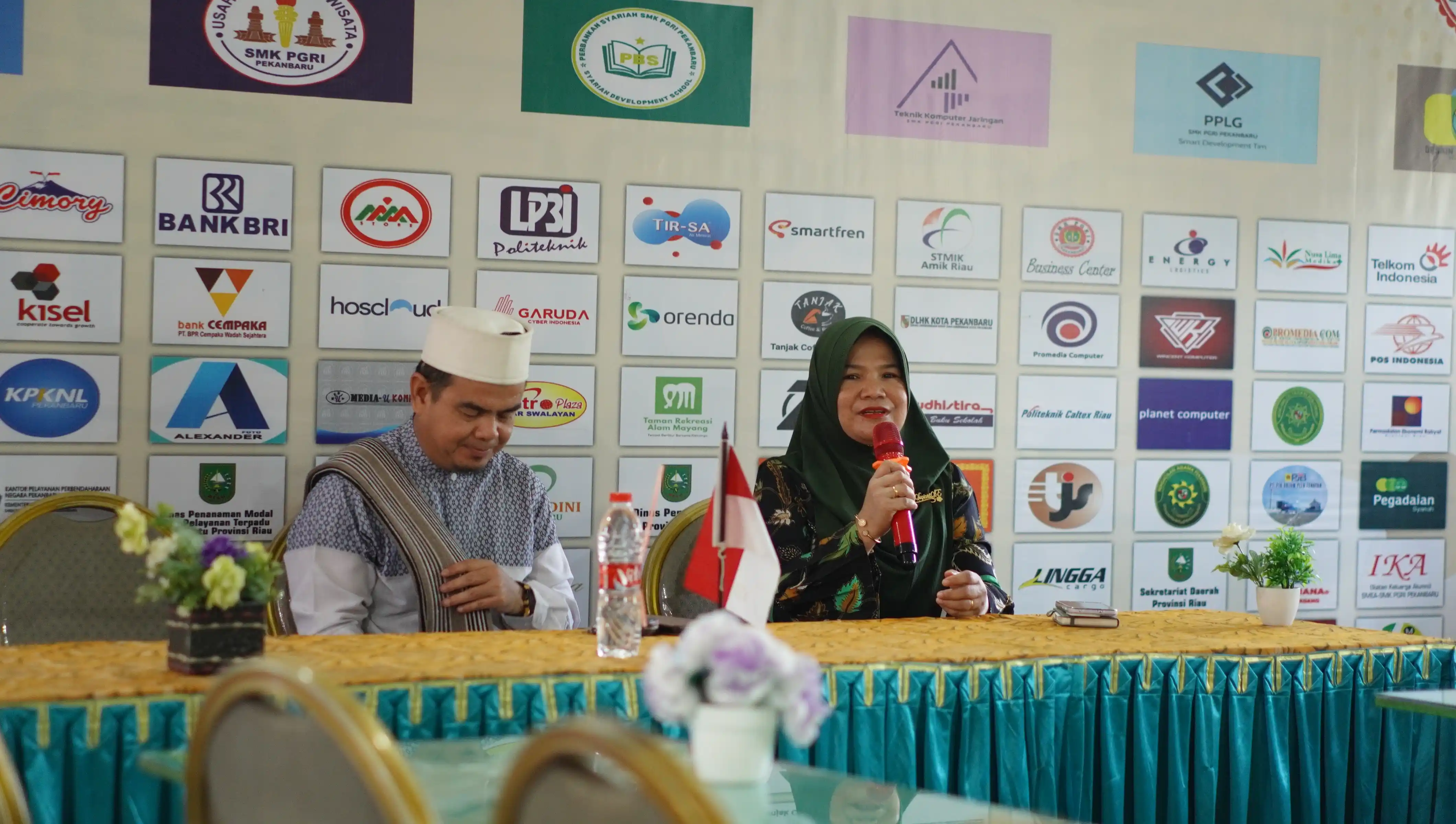 🌿 SMK PGRI Pekanbaru Gelar Refleksi Diri dan Rapat Evaluasi: Bangun Semangat Baru Menuju Sekolah Unggul